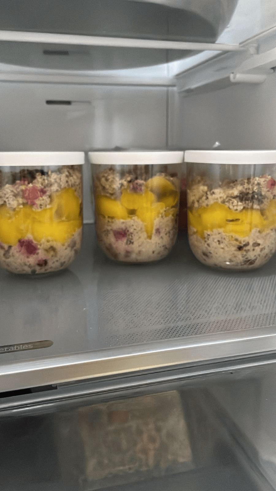 Botes de cristal con overnight oats